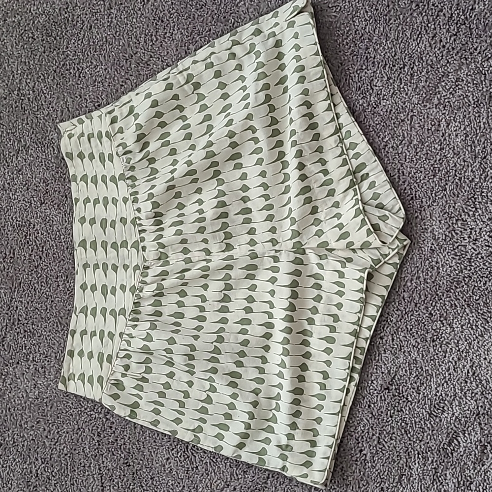 High-Waist Cream and Olive Green Printed Shorts